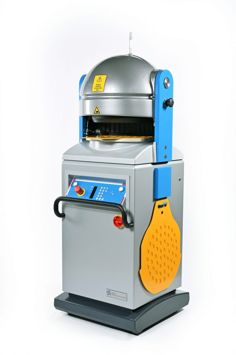 [DR Robot Automatic tésztaosztó-gömbölyítő 10 programmemóriával|Daub DR Robot Automatic osztó-gömbölyítő 1,3 kW teljesítménnyel|DR Robot Automatic tésztaosztó-gömbölyítő 620 × 670 × 1700 mm-es kivitelben]